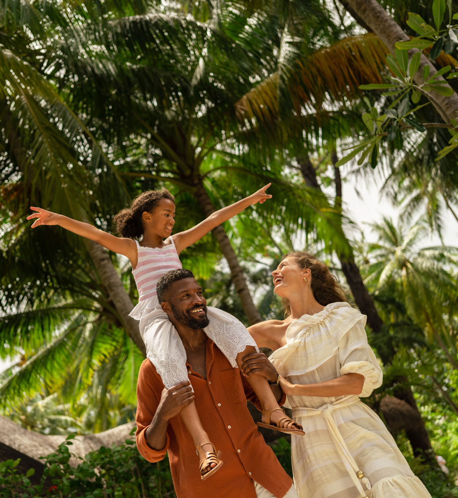 img2: 南阿里环礁丽世度假村